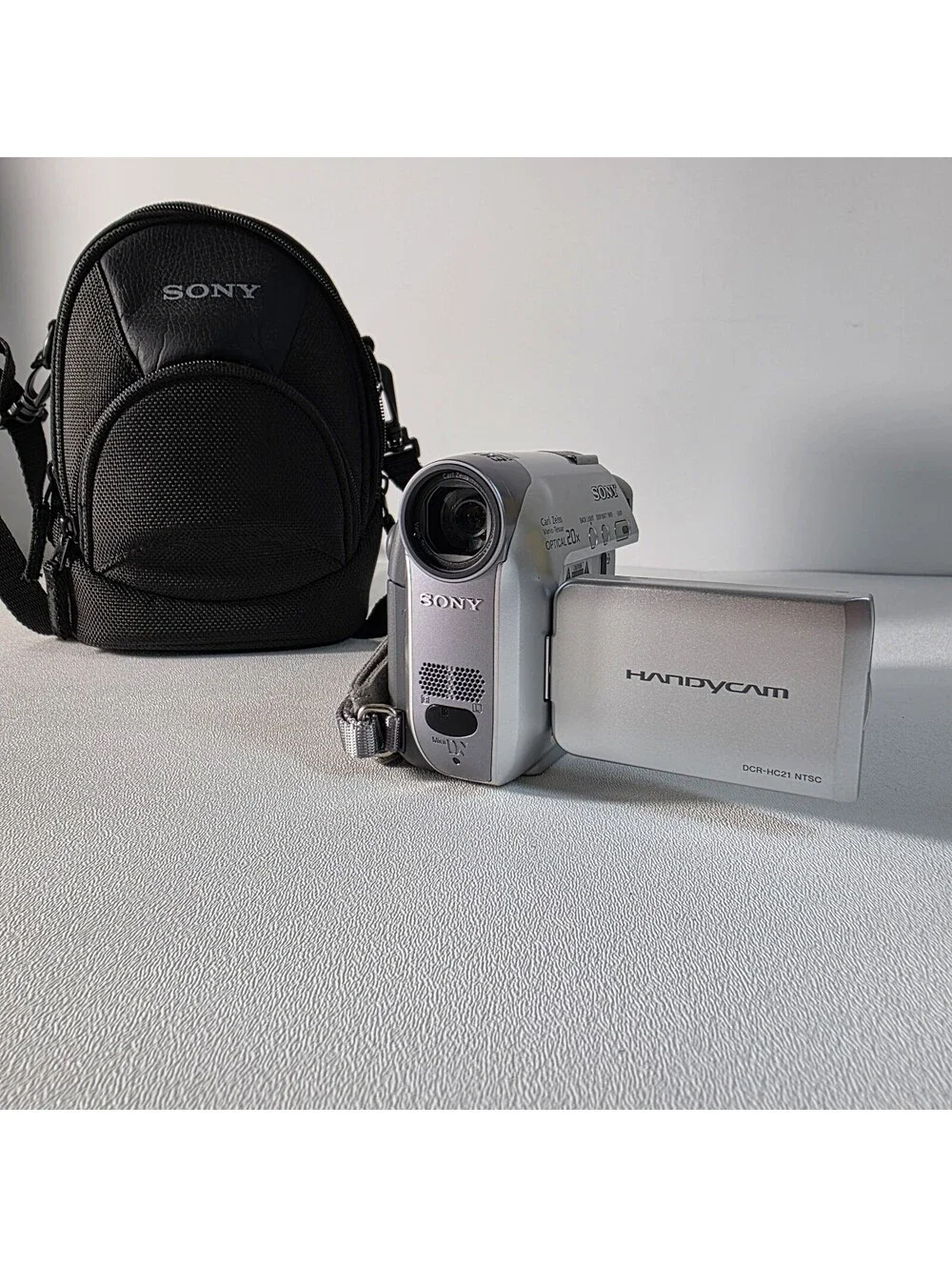 Sony DCR-HC21 MiniDV Handycam Digital Video Camera Recorder,Tested New Tape
